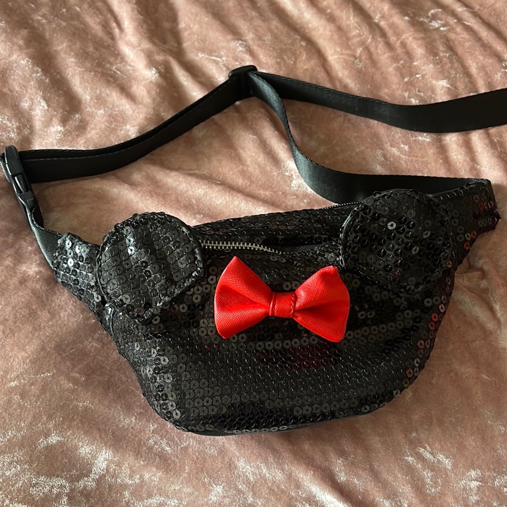 Minnie Mouse lounge fly Fanny pack